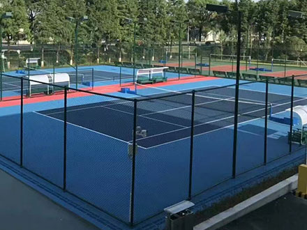 西安市外事学院网球场